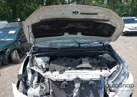 2018 Toyota Highlander Le Plus from USA, damaged, VIN 5TDZZRFH4JS288022